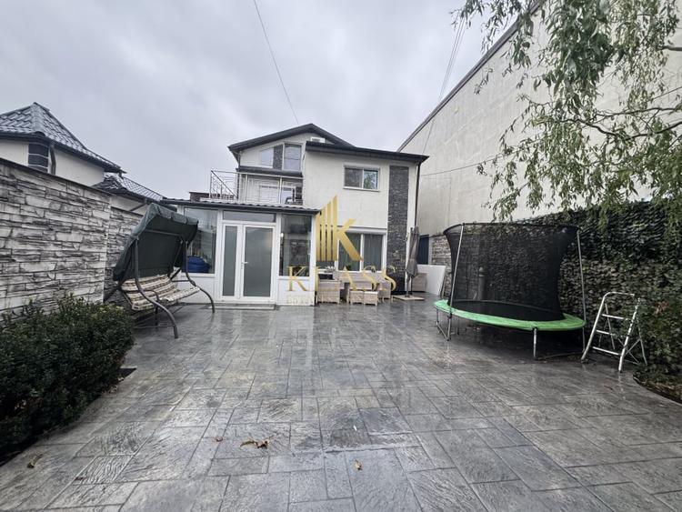 Casa de vanzare  cu 4 camere  in Pipera - 1