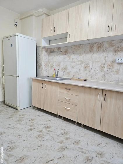 Proprietar-inchiriez apartament 2 camere in Ploiesti, B-dul Bucuresti - 10