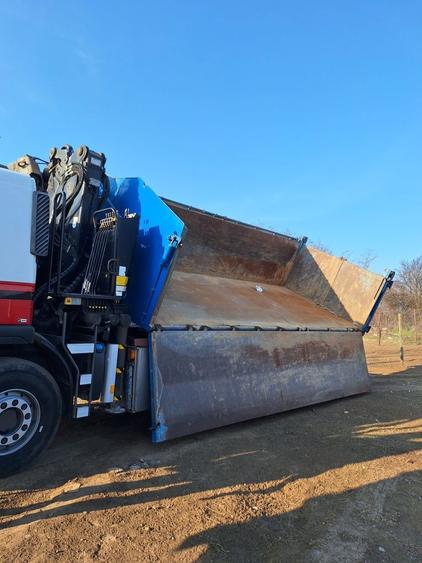 Vand sau inchiriez Volvo 84 cu macara - 3