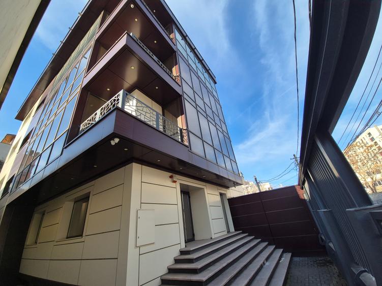 cladire S+P+3, lift, utilitati incluse, intre Plaza si Afi, diverse suprafete - 1