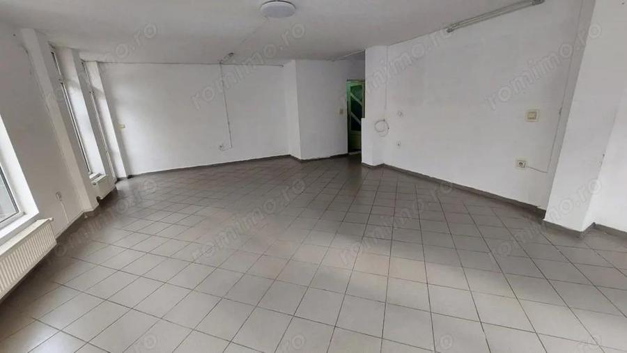 Spatiu comercial 62mp zona Cetate - 3