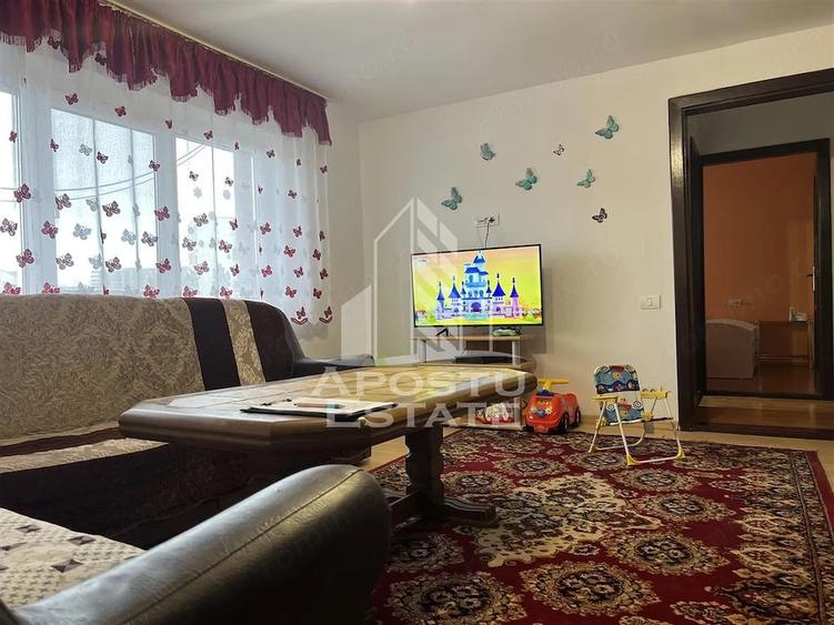 Apartament cu 2 camere semidecomandat Calea Buziasului - 2
