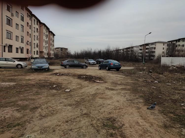 Vanzare teren 550 mp/20 ml in Prelungirea Ghencea str Ciresar - 11