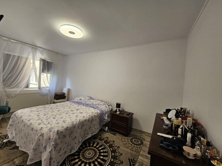 Apartament 4 camere, etaj 2 zona Gojdu - 2