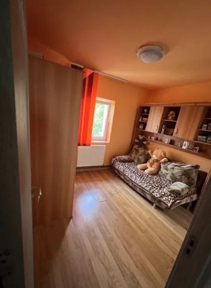 Pantelimon,bl.reabilitat,1980,1/2,2 bai, balcon inchis,mobilat,utilat. - 2