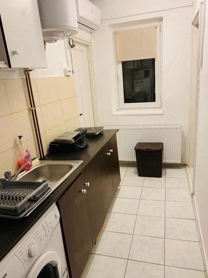 Proprietar inchiriez 2 garsoniere in complex - 1