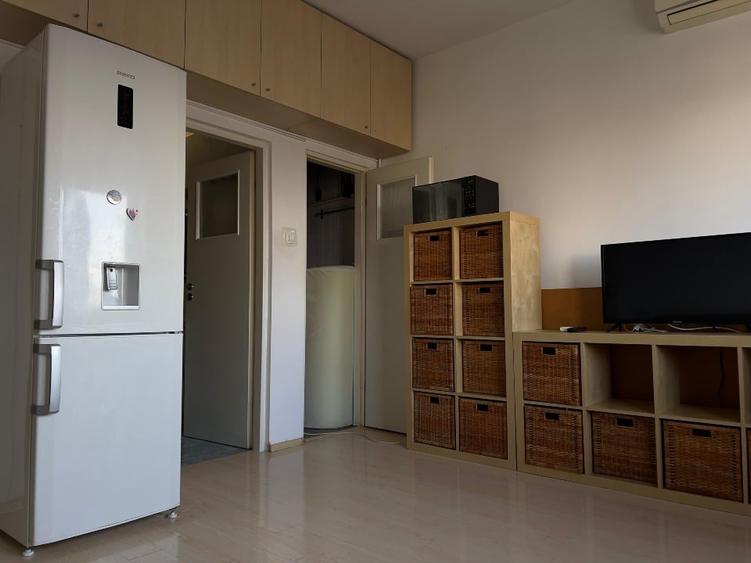 Garsonieră de inchiriat ultra-central, la 1 minut de metrou universitate - 3