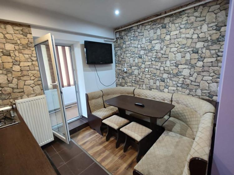 2 Camere de inchiriat - 7