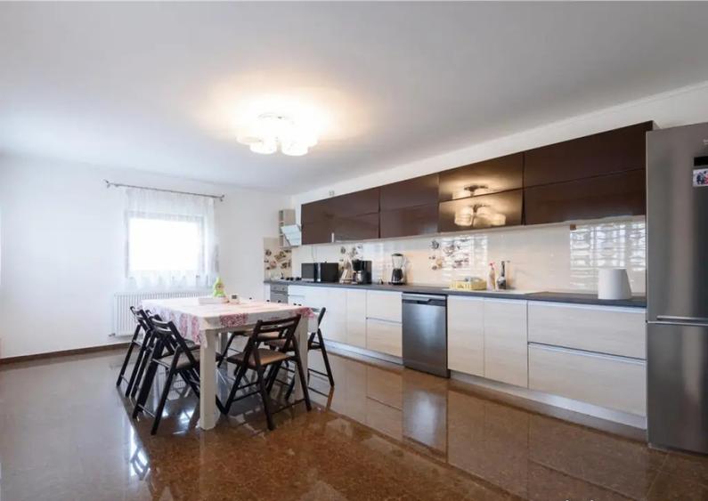 Vila eleganta, spatii generoase, conditii deosebite, Harman - 3