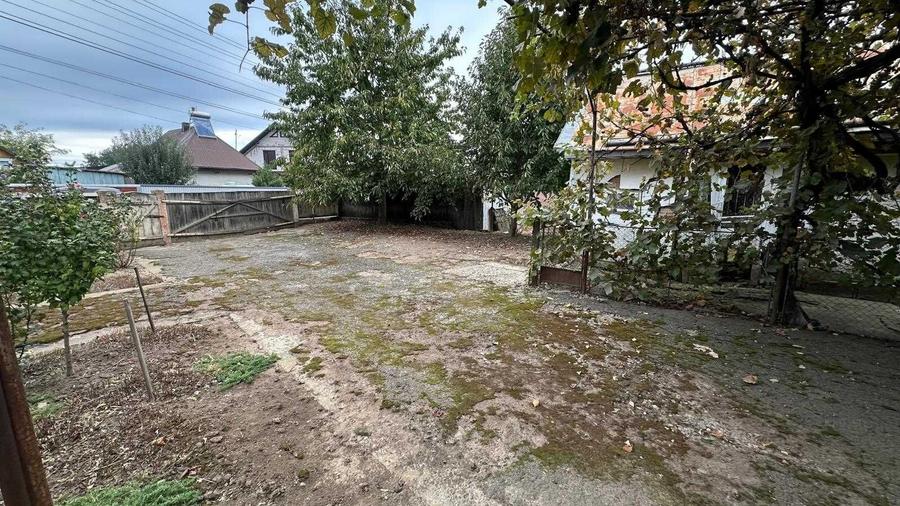 Casa de vanzare in Dumbraveni,jud. Succeava - 1