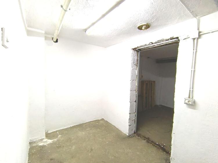 Spatiu comercial pretabil birouri, cafenea, demisol I Simion Barnutiu - 1