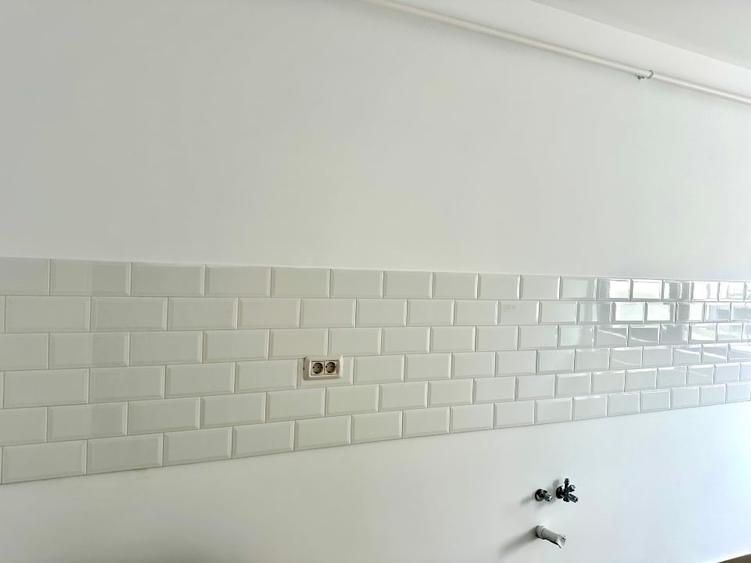 3 camere bloc nou mutare imediată etaj 2 - 10