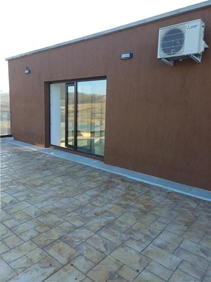 Apartament cu 2 cam si terasa, vedere catre lac - 14