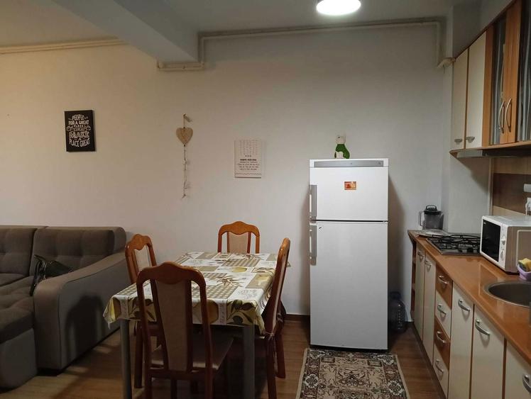 Proprietar inchiriez ap. cu 2 cam. - Residence Militari - 2