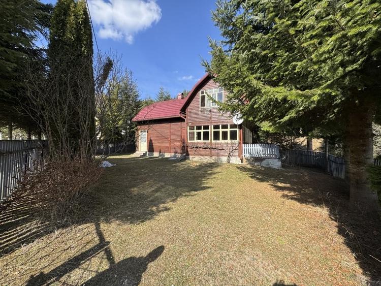 Casă de vacanță de vânzare în Colibița – priveliște superbă spre lac! - 1