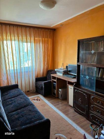 Vand apartament 4 cam Focsani. Bl Garii. - 8