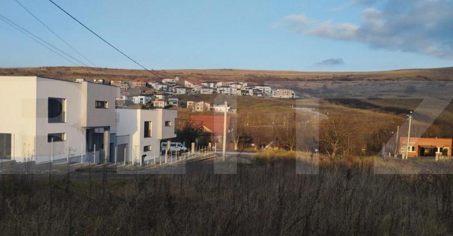 Teren intravilan 2344 mp, construibil imediat, zona Terra Ga - 3