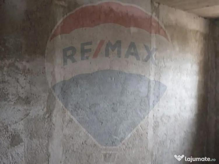 Vanzare Casa / Vila 5 camere Saftica Primarie - 18