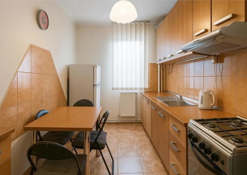 Apartament 3 camere, mobilat, utilat, Ghimbav, Brasov - 2