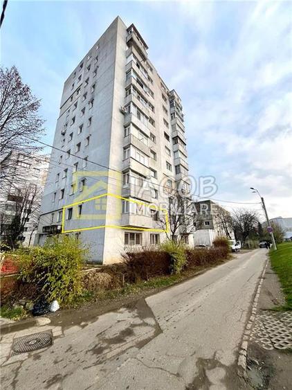 Apartament 3 camere decomandate, etaj 1, str. Narciselor 15, Bacau - 2