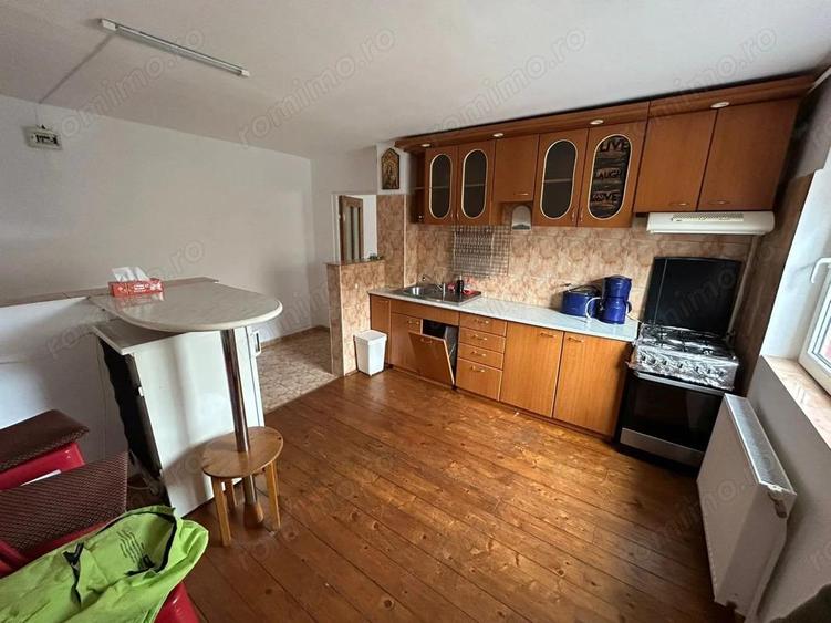 Apartament 2 camere, parter - zona Cetate - 7