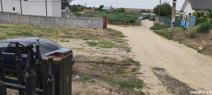 Teren de 1000 mp, în Corbu