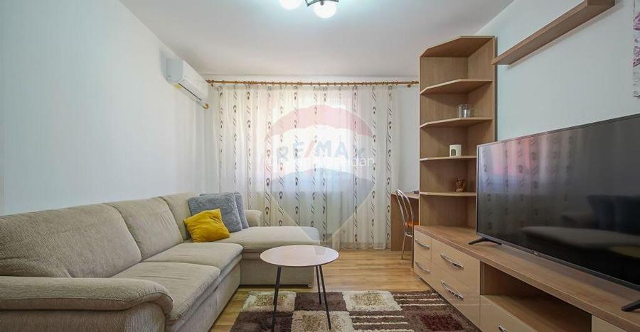 Apartament cu 2 camere Tractorul