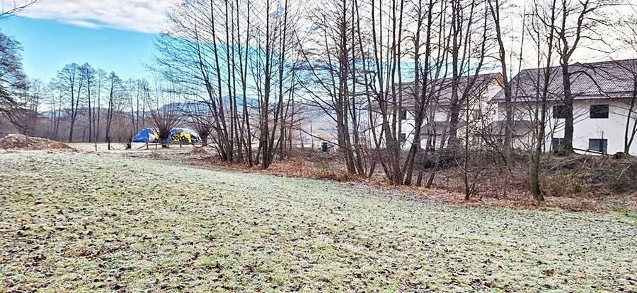 Bran -Predelut, teren intravilan de 1820mp, 29 euro/mp - 2