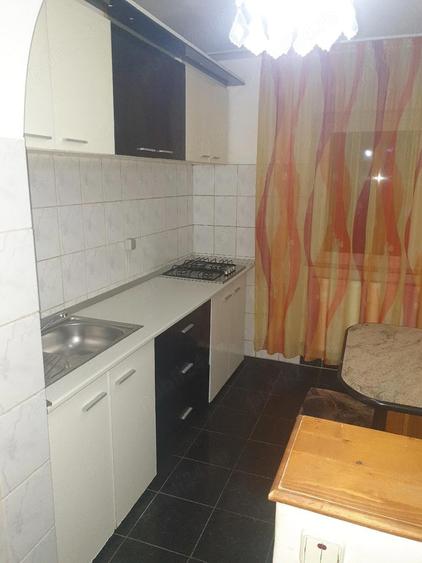 inchiriez apartament cu doua camere - 1