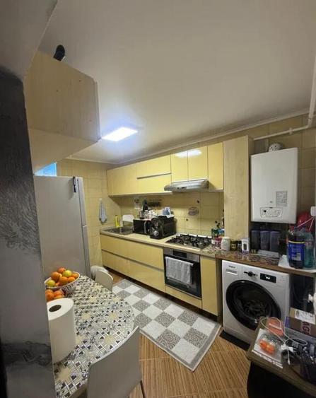 Apartament cu 4 camere decomandate Zona Marasesti - 2