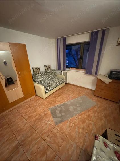 Inchiriez garsoniera - 2