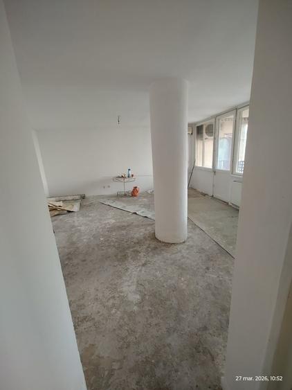Apartament cu 3 camere decomandat în Drumul Carului