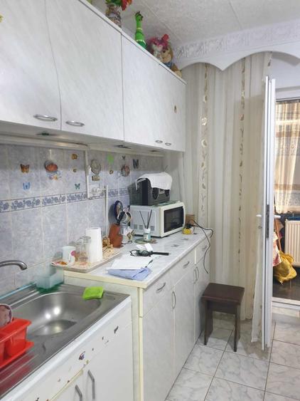 Apartament cu 2 camere decomandat în Poarta 6