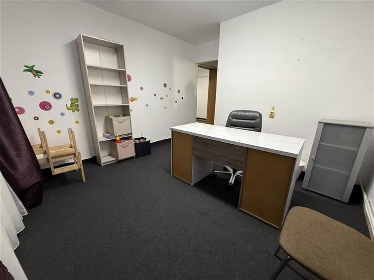 Orizont - stradal - Spatiu comercial - intrare separata - 12