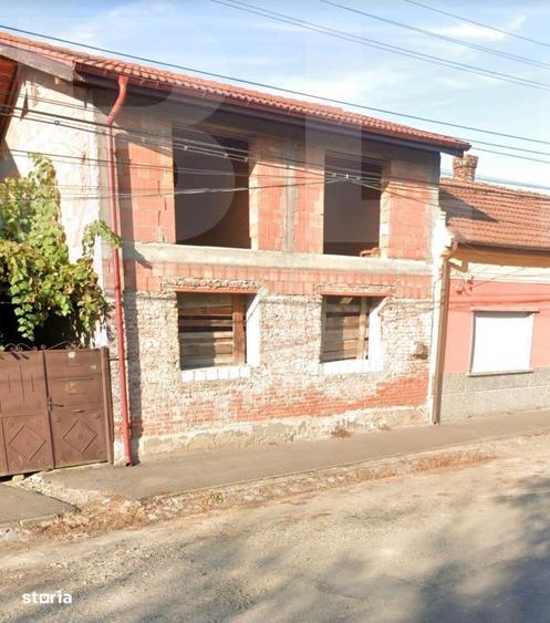 Casa la rosu ideala pentru locuinta multifamiliala sau investitie! - 1