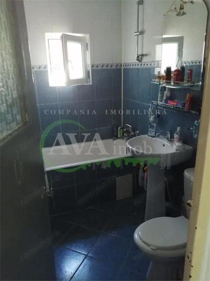 Apartament 3 camere decomandat zona Nord - 6