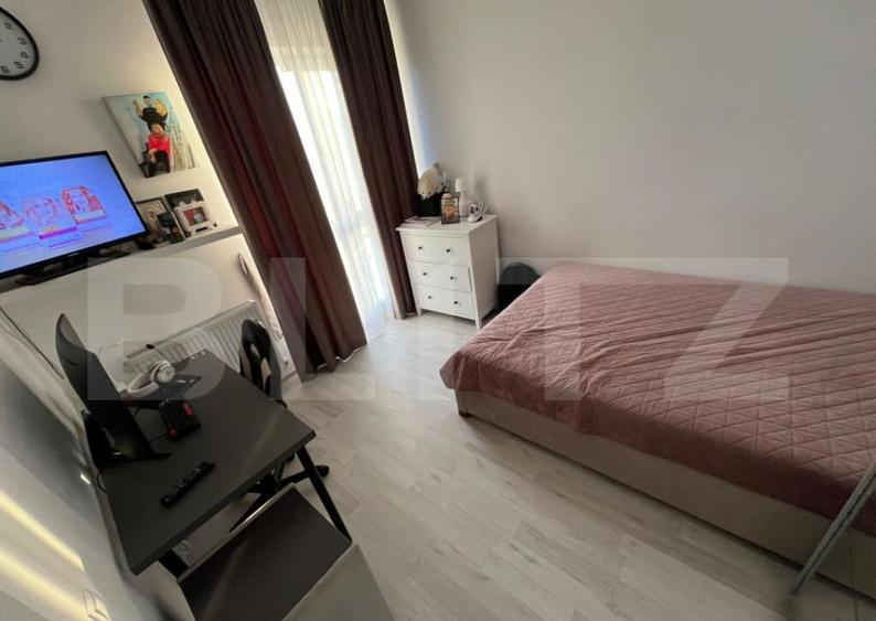 Apartament de vanzare, cu 3 camere, 80 mp, zona Sud - 15