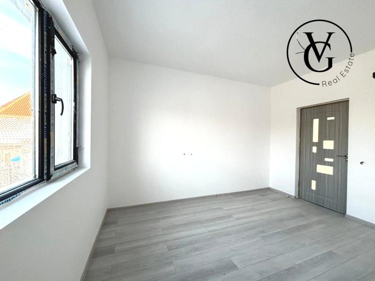 Casa la sol, 4 camere - 253 mp - Navodari - 5