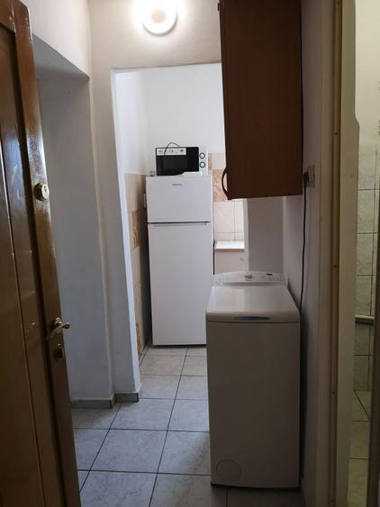 Inchiriez apartament cu o camera pe Calea 6 Vanatori - 5