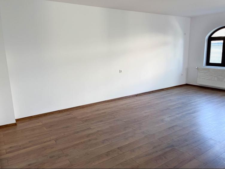 Casá P+1 De vánzare în Páulestii Noi Prahova - 12