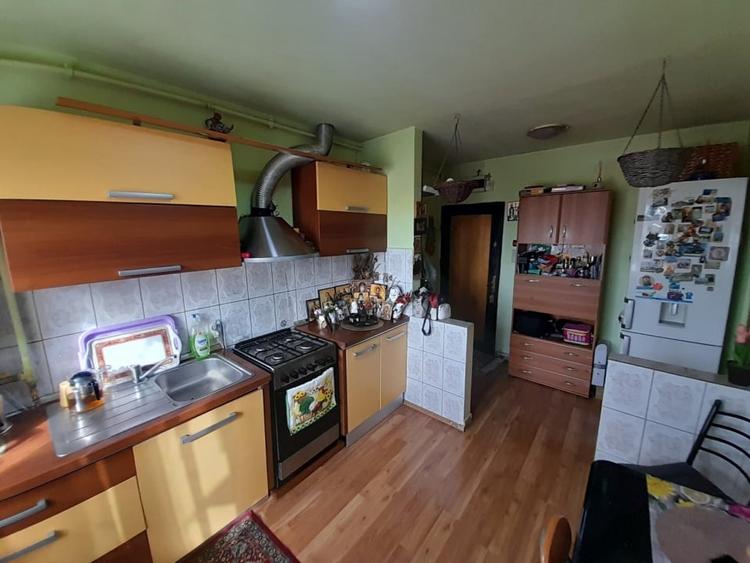 Apartament 3 camere semidecomandat, zona Big - 5