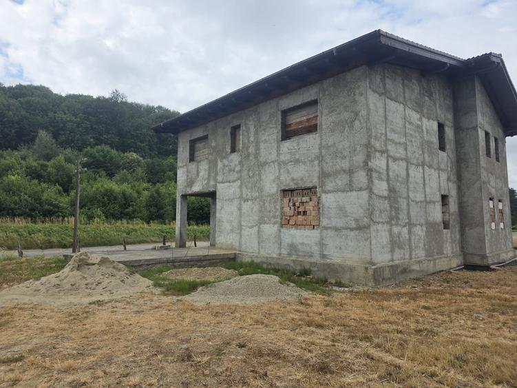 Vand casa individuala la gri in Dumbravita Brasov, comision zero client - 1