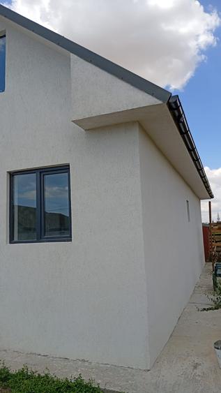 Vindem Casa P+M in Lumina - 2