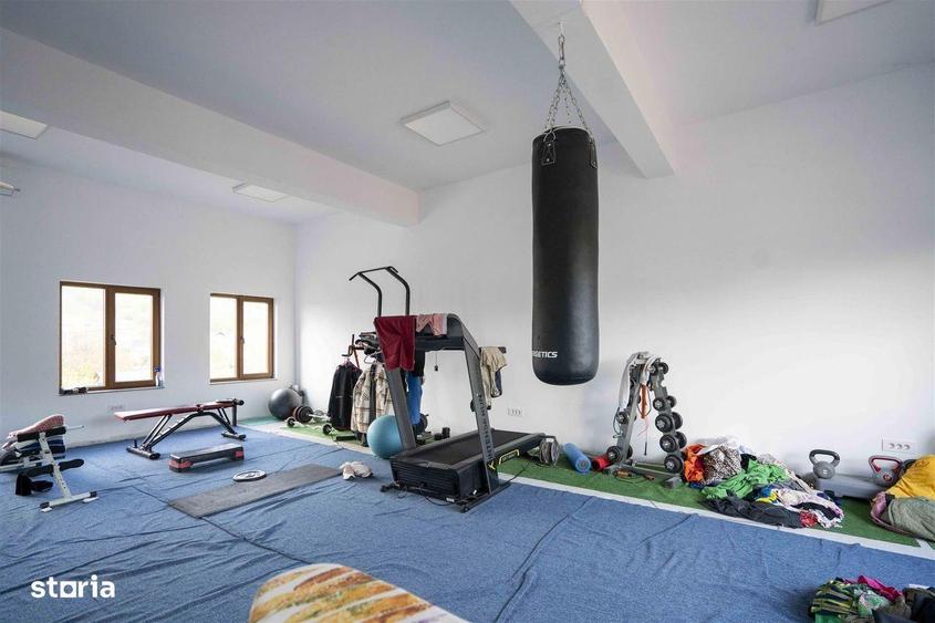 Baza de tenis si constructie moderna - 7