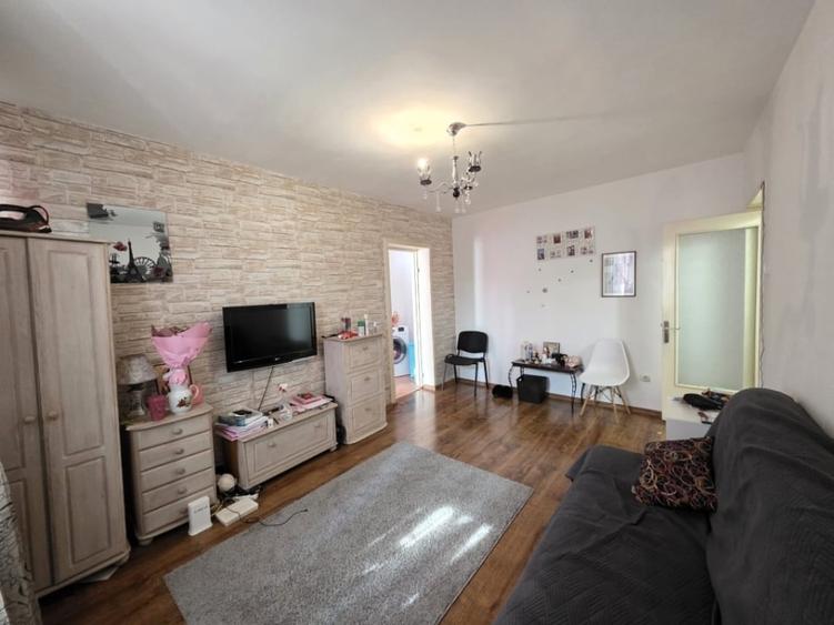 Etaj 1-Tatarasi-Flora- 2 Camere  Semidecomandat 50mp - 5