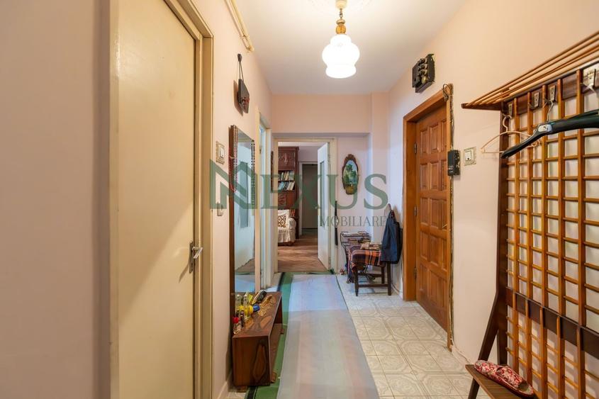 Apartament 3 camere de vânzare, Ultracentral, Bacău - 9