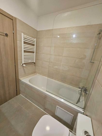 Apartament cu 2 camere decomandat în Politehnica