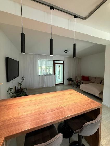 Piscină | Mobilată complet | Panouri solare | 3 băi și terasă închisă - 7