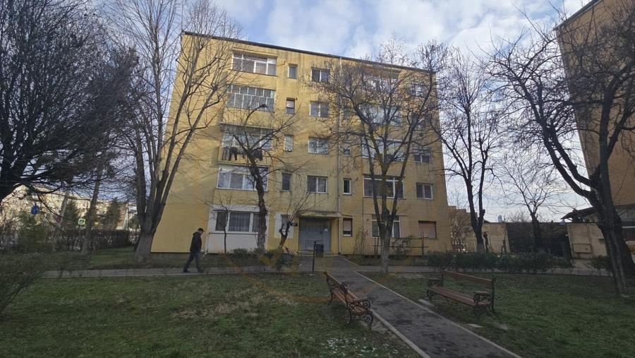 Apartament cu 2 camere de vanzare pe strada Botizului - 10
