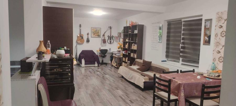 Proprietar vand casa in Utvin - 2